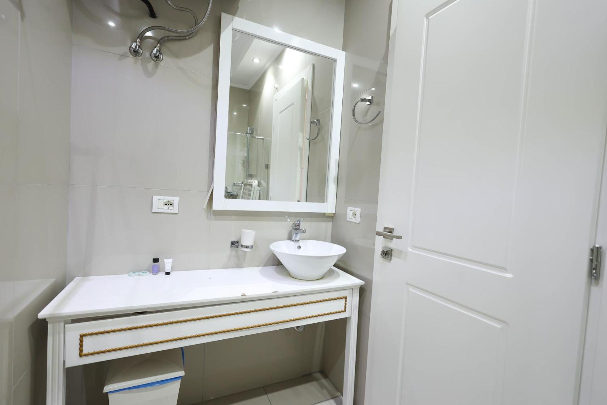 Apartments Flower Residence Sarande Exterior photo